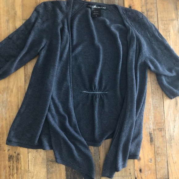 Small/Xsmall tops - Picture 8 of 12